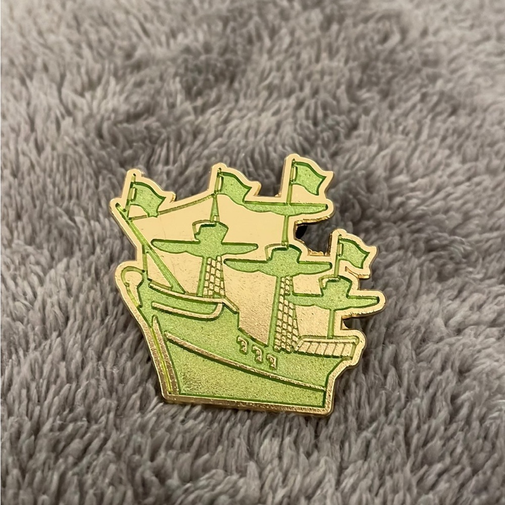 Disney Shanghai Resort Green Pirate Ship Limited Edition Pin
